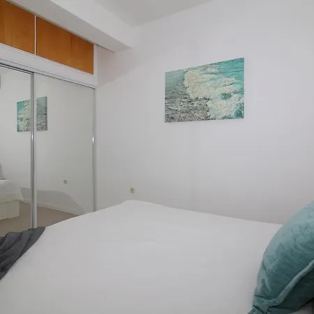 Kusalo Apartment4 -Old Town & Sea View, 10Min To Town Apartamento
