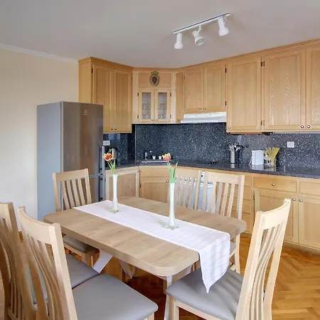 Lejlighed Kusalo Apartment4 -Old Town & Sea View, 10Min To Town *